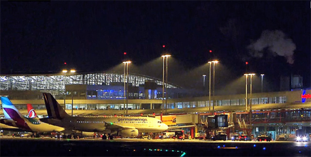 Gjermani, shqiptari arratiset nga qendra e deportimit të azilkërkuesve, bllokohet aeroporti i Hamburgut