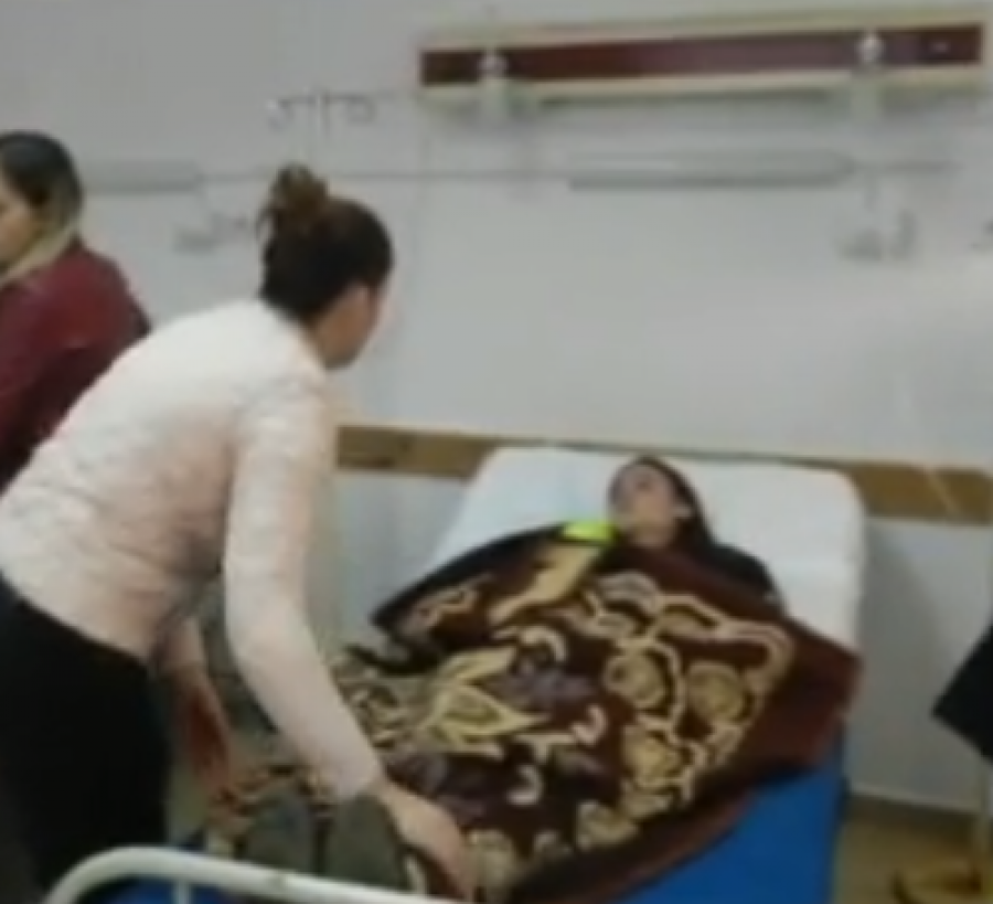 FOTO GALERI/ Helmimi në shkollën e Shupenzës, Policia: 16 nxënës të shtruar në spital, ja shkaku i ngjarjes