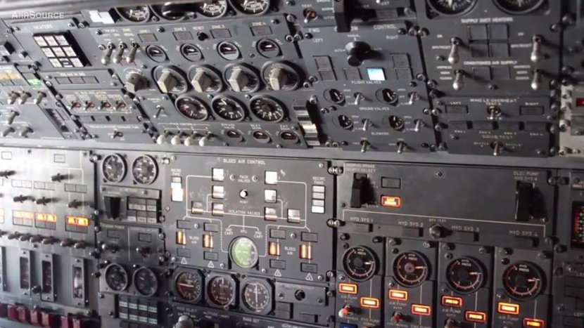 VIDEO & FOTO GALERI/ “Fundi i botës?!” – Ja avioni sekret që do të futet presidenti Trump në rast lufte