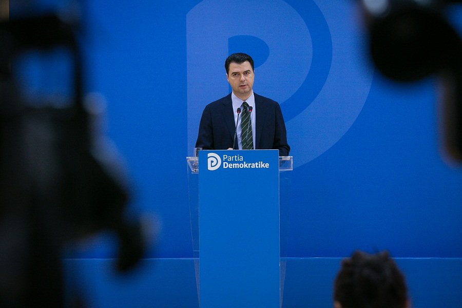 VIDEO/ “Peshqit e mëdhenj kanë rënë në rrjetë”, Basha lëshon ‘bombën’: Gjushi i Durrësit është përgjuar nga agjencitë inteligjente duke bërë pazar për vota me trafikantët