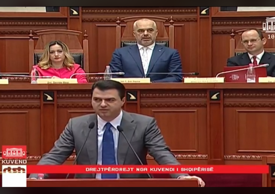 VIDEO/ Basha-Ramës: Thirri mendjes, mund të përfundosh edhe ti i arratisur në Tunizi