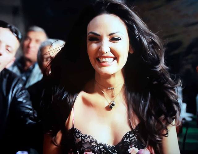 Befason përgjigjia e Bleonës për fansin që i tha ‘Të hëngsha ***’