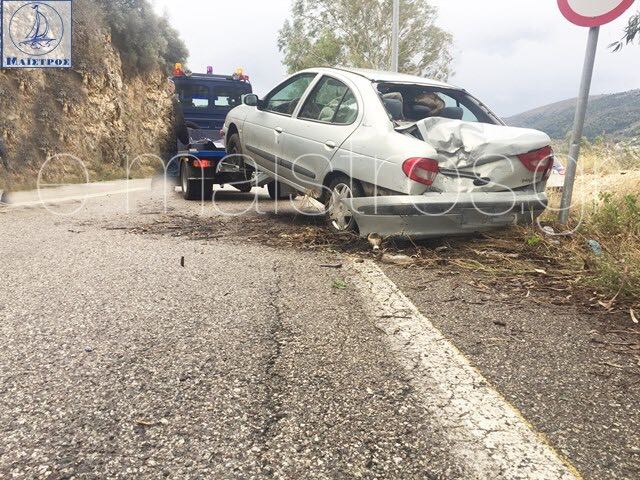 FOTO/ Mbush makinën me drogë në Shqipëri, shihni çfarë i bën policia në Greqi