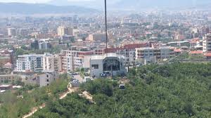 22 familje që i prek projekti i Unazës së Madhe nxirren nga shtëpitë në Tufinë, ja përgjigjia e Edi Ramës për ta