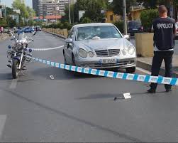 Benz-i përplas për vdekje 47 vjeçaren tek Bulevardi “Gjergj Fishta” dhe largohet