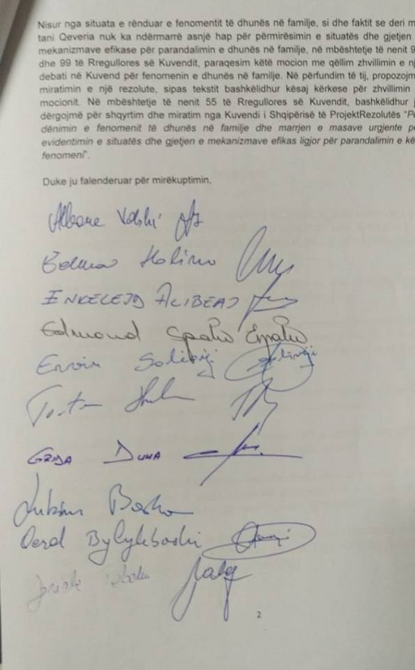 FOTO GALERI/ “Gratë janë viktimë e landfilleve të vdekjes”, PD me rezolutë të ashpër: STOP amnistive për dhunën dhe krimin në familje