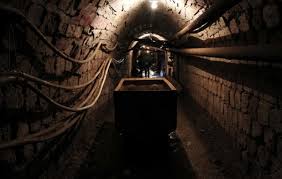 E rëndë në Bulqizë, humb jetën në galeritë e kromit minatori 20 vjeçar