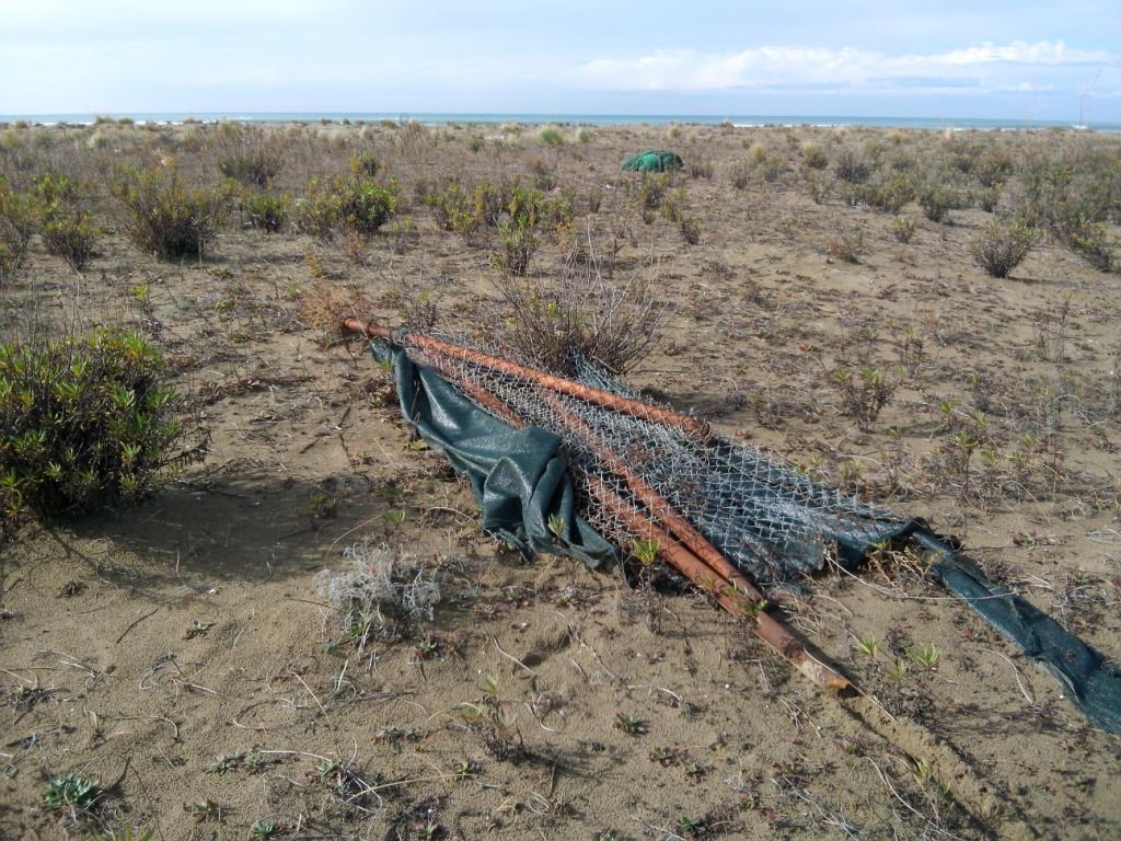 FOTO GALERI/ Biznesmenit të dhunuar libanez i uzurpojnë tokën tek Gjiri i Lalzit me firmën e Vangjush Dakos
