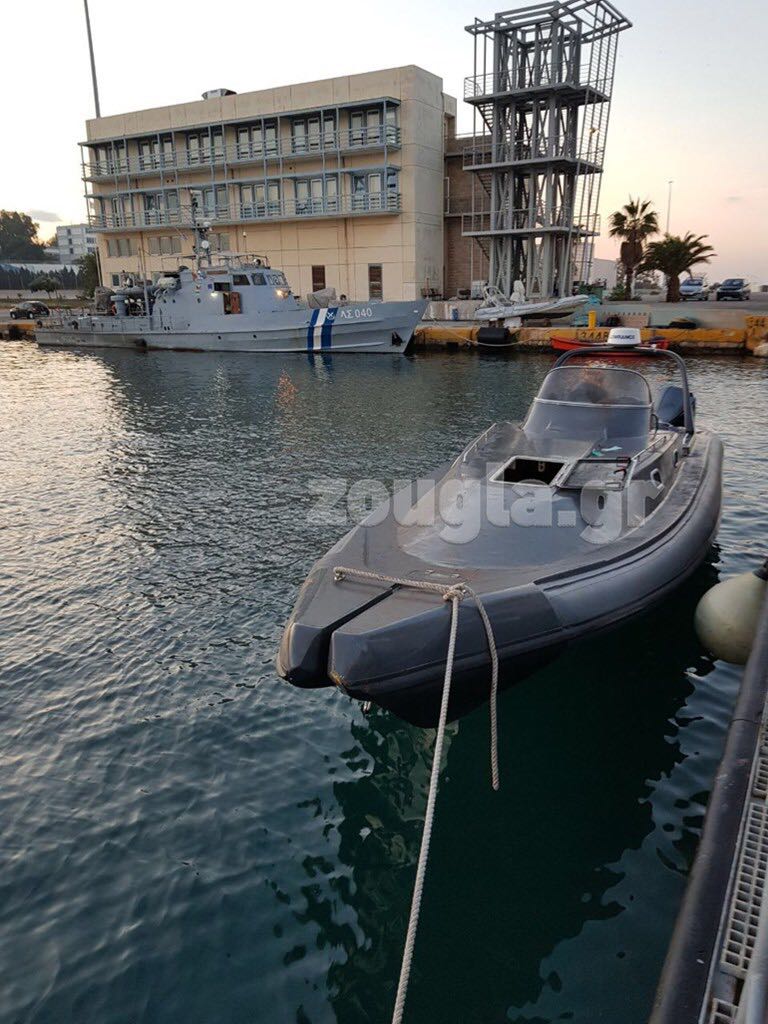 FOTO GALERI/ Hashashi shqiptar “pushton” komisariatin, ja pamjet e tonelatave me drogë dhe gomones së nisur nga Himara