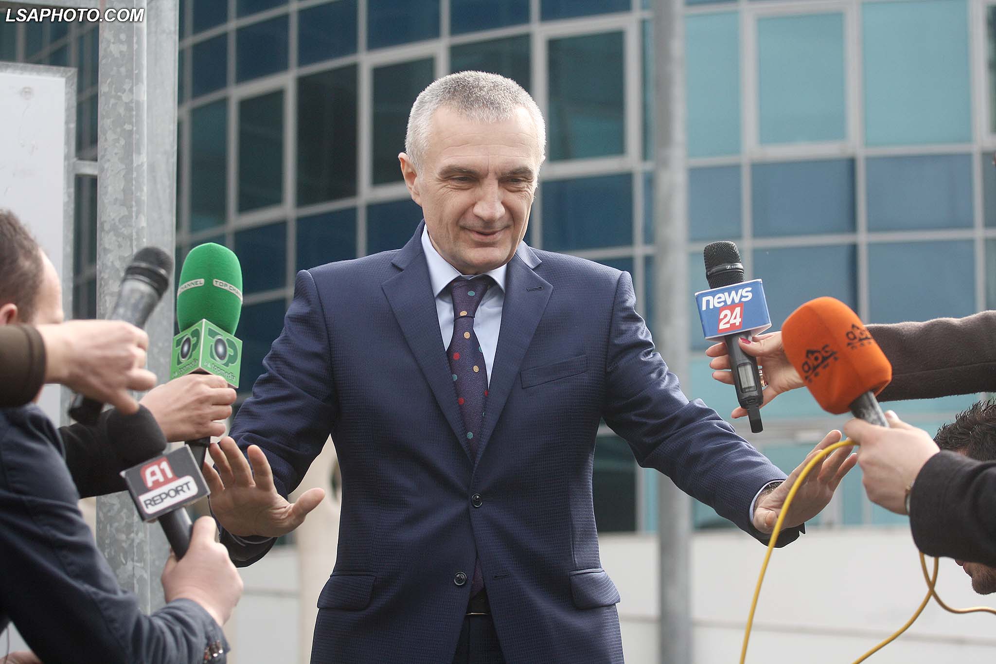 Meta thërret gazetarët në Presidencë pak ditë pasi ata i mbyllën mikrofonin Ramës