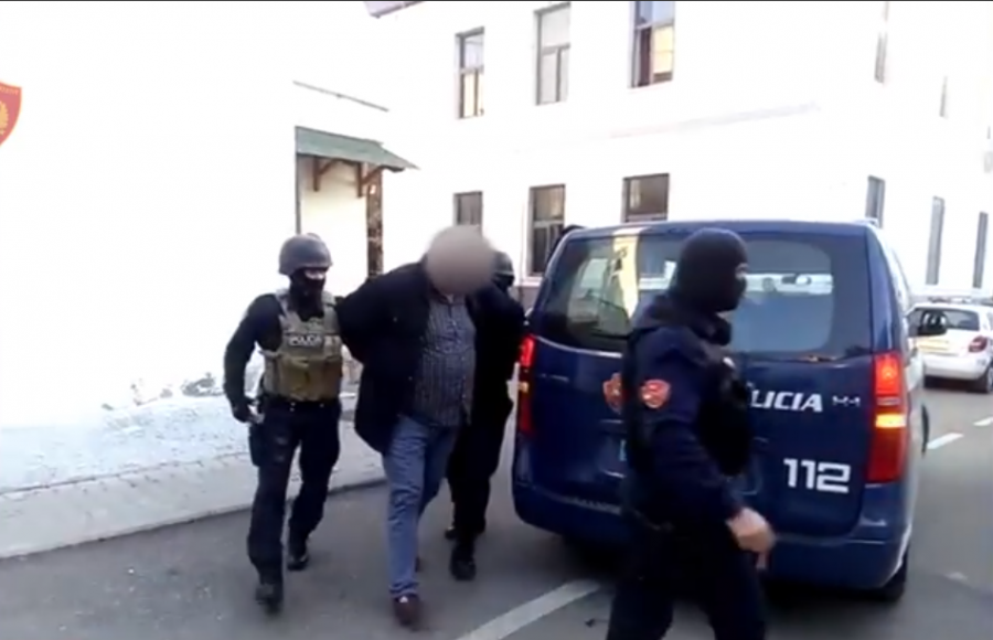 VIDEO/ Elbasan, FSHN arreston të shumëkërkuarin e Interpolit