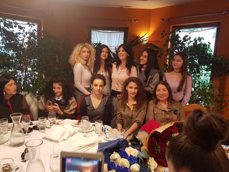 FOTO/Topalli feston datëlindjen, por të rinjtë shkodranë i bëjnë një suprizë