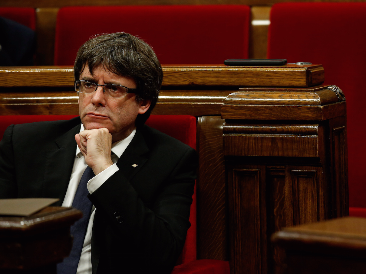 Lideri katalanas Carles Puigdemont dorëzohet te policia belge