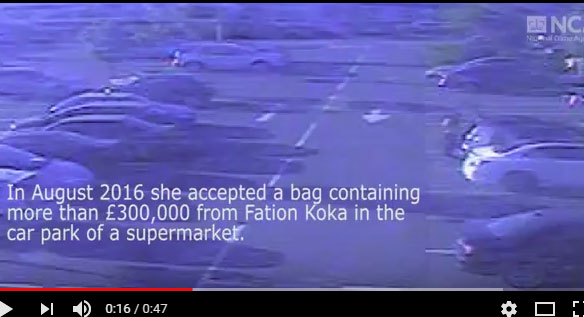 VIDEO/ Bashkëpunim shqiptaro-kinez për pastrimin e parave në Angli, ja arrestimi i shqiptarit me 300 mijë paund