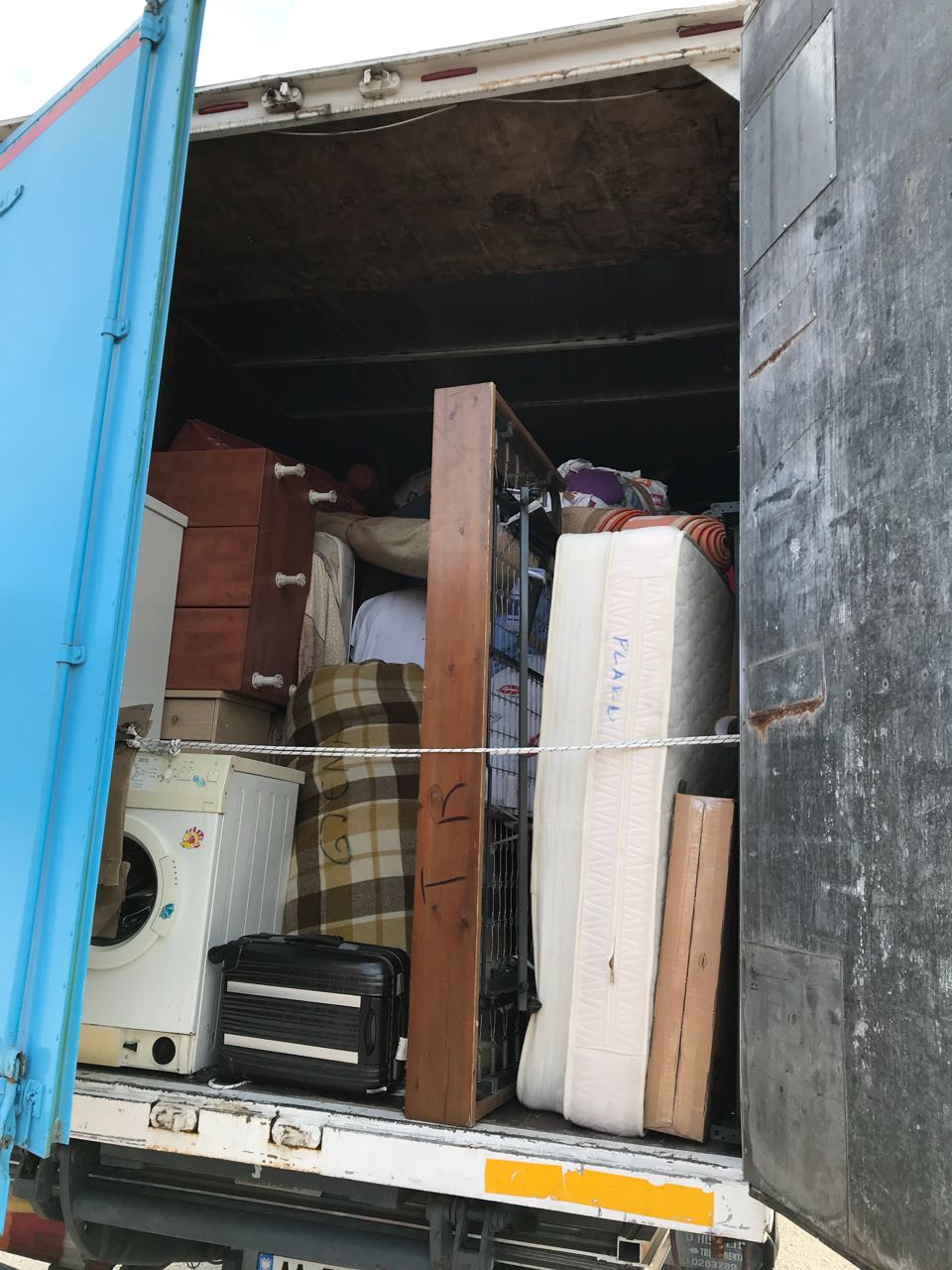 FOTO/ Goditet një rast i kontrabandës së mallrave, “peshqit e mëdhenj” ishin dy doganierë të Qafë Botës, ja emrat