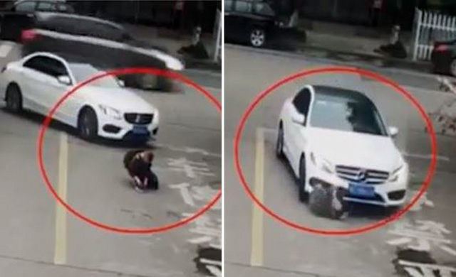 VIDEO/ Po lidhte këpucën…, por e shtyp makina