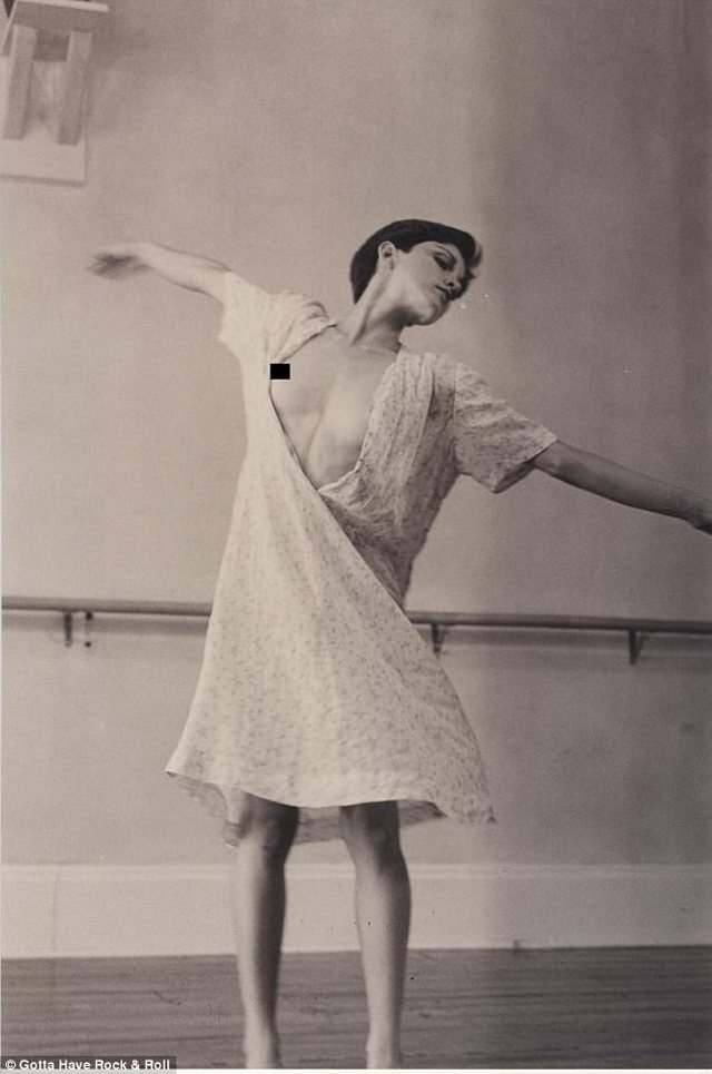 FOTO GALERI +18/ Dalin në ankand fotot nudo të Madonnas në moshën 18-vjeçare