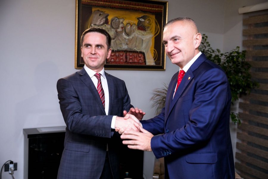 FOTO GALERI/ Presidenti Meta takon Gruevskin dhe krerët e partive shqiptare në Maqedoni