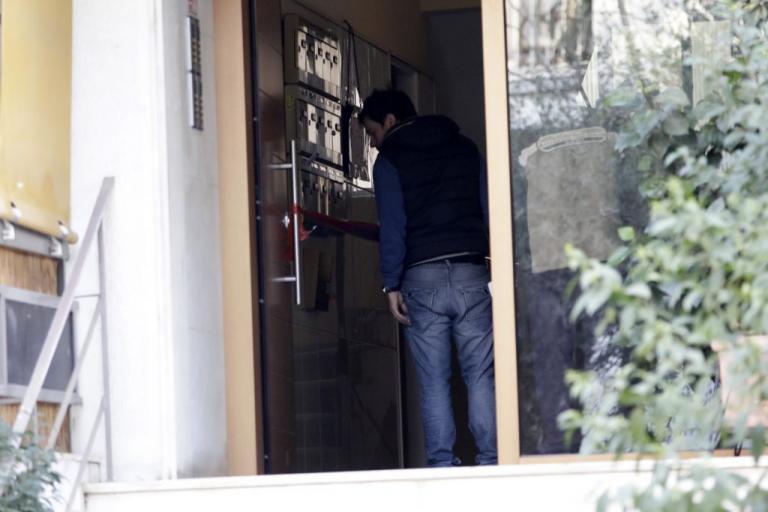 Burri djeg veten e fëmijët, si hakmarrje ndaj bashkëshortes