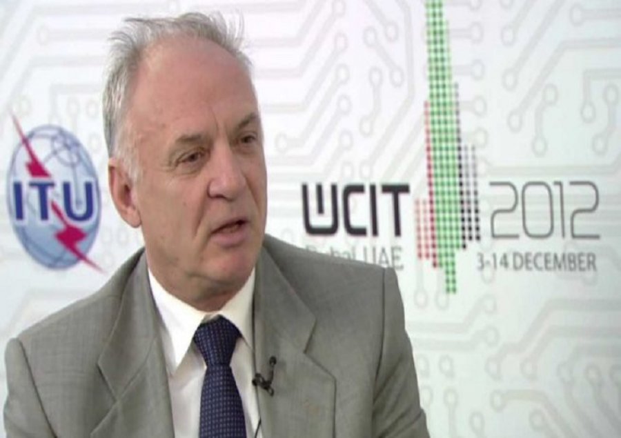 Kuvendi shkarkon kreun e AKEP, Pirro Xhixho