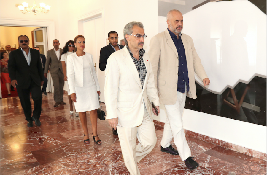 VIDEO/ Ja pritja që Edi Rama i bëri princit miliarder të arrestuar në Arabinë Saudite