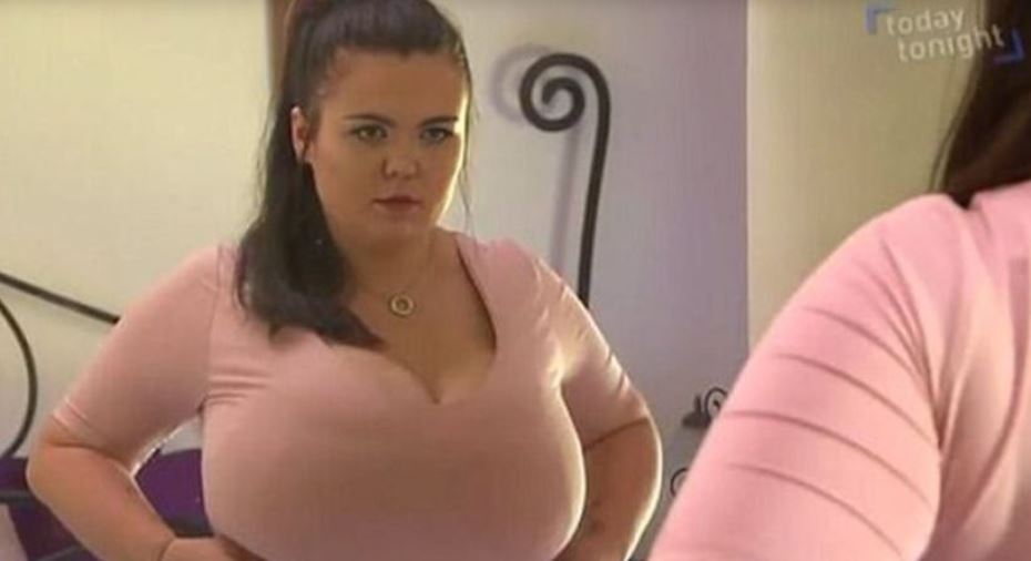 FOTO GALERI/ Apeli i 23-vjeçares: Më ndihmoni, po më “shpërthen” gjoksi