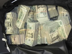 DENONCIMI/ Kryepolicit të Elbasanit ju bë presion nga Spartak Braho, për çantën me 2 milionë euro të…