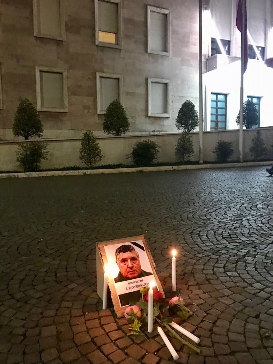 FOTO GALERI/ FRPD ngushëllon Edi Ramën për vdekjen e Toto Riina-s