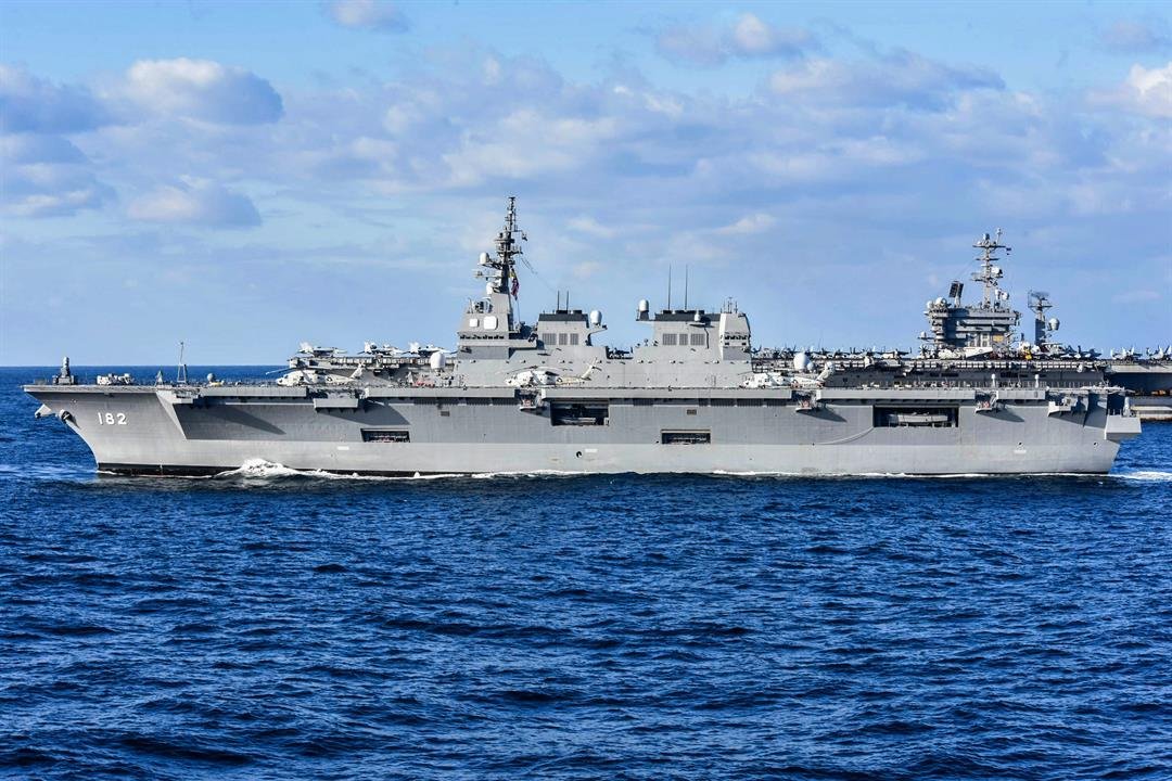 VIDEO & FOTO GALERI/ Donald Trump mesazh për Kim Jong-Un me tre aeroplanmbajtëse dhe 200 avionë luftarak