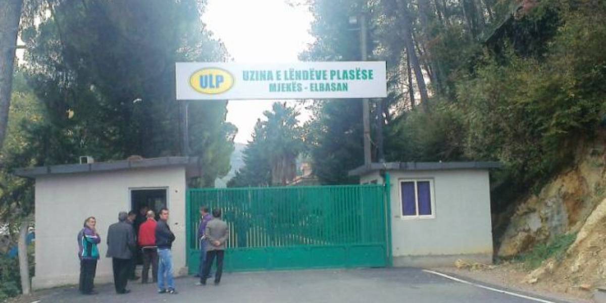 DENONCIMI/ Ndrikull Xhaçka dopio lumturim burrit biznesmen, i dhuron uzinën e Mjekësit