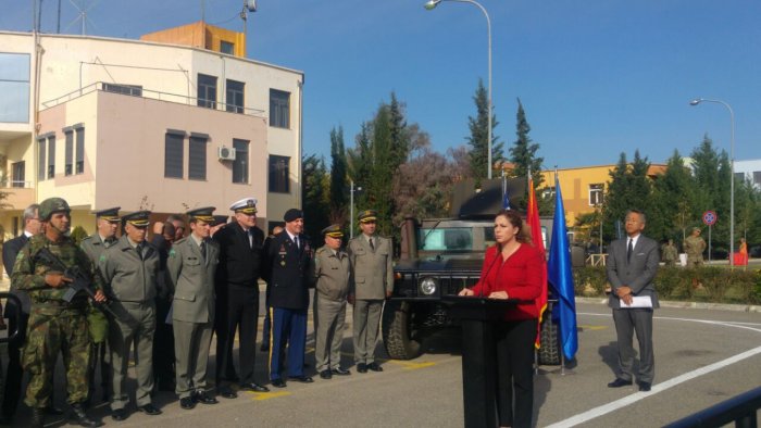 SHBA i dhuron ushtrisë shqiptare 12 mjete të blinduara