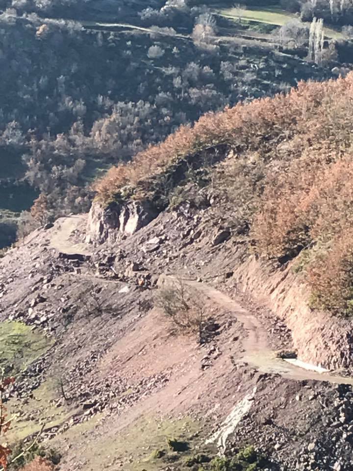 FOTO/ HEC-i i Lashkizës, lë Zall-Dardhën në Dibër pa ujë  të pijshëm, banorët firmosin peticion