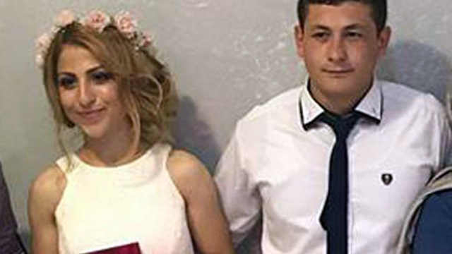 FOTO/ Burri vret gruan në prag të ceremonisë martesore