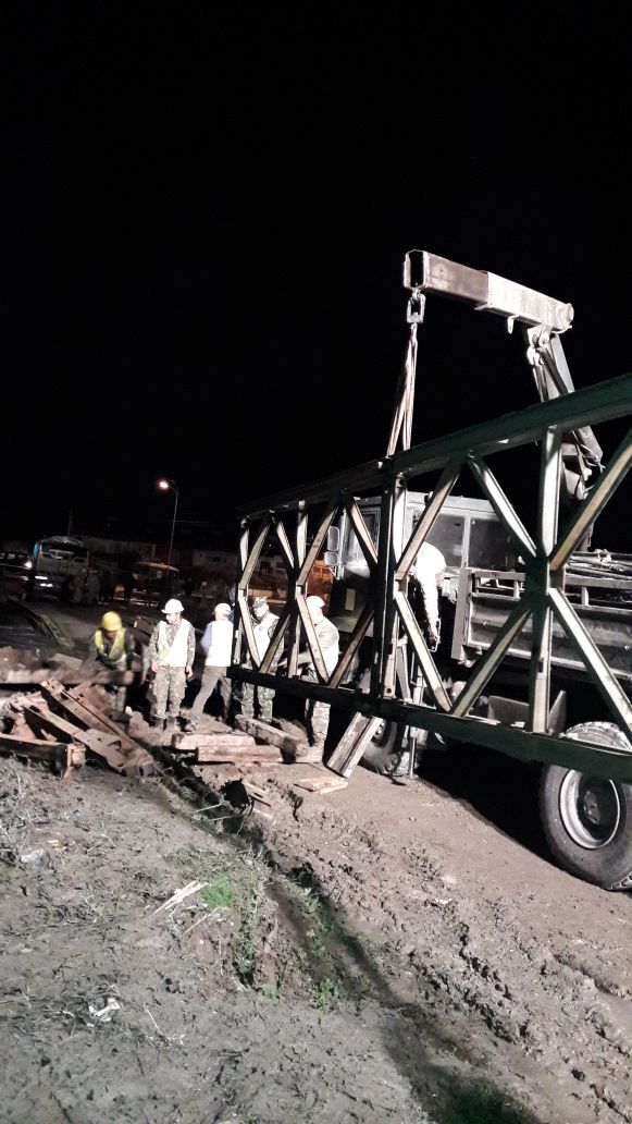 FOTO GALERI/ Darëzeza e përmbytur “zgjohet” me urë të re, rreziku nga Vjosa mbetet i madh, ja situata në terren…