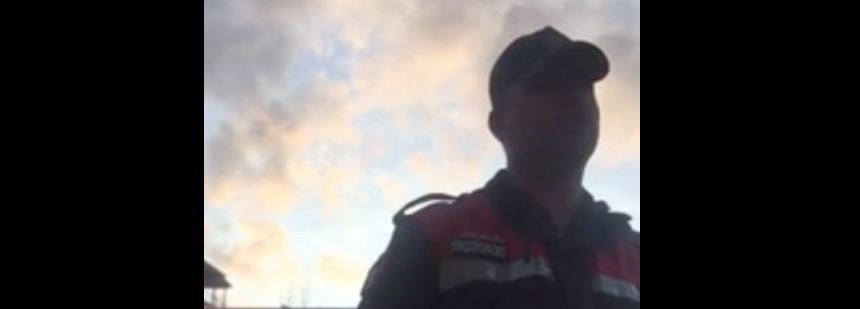 VIDEO SKANDAL +18/ Polici – qytetarit: Ndaloje makinën se më do k**i mua