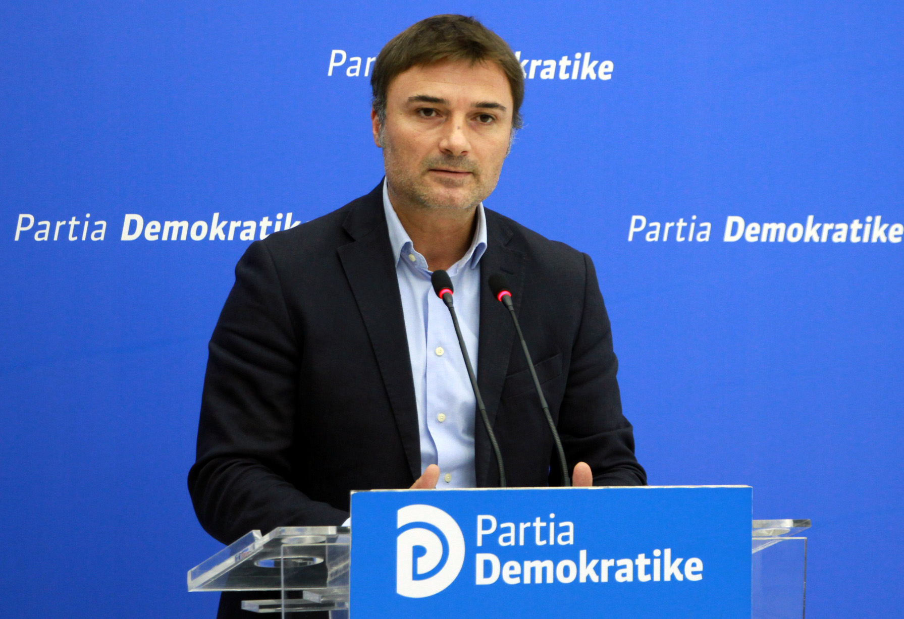 PD ashpërson gjuhën: Të largojmë Edi Ramën një orë e më parë