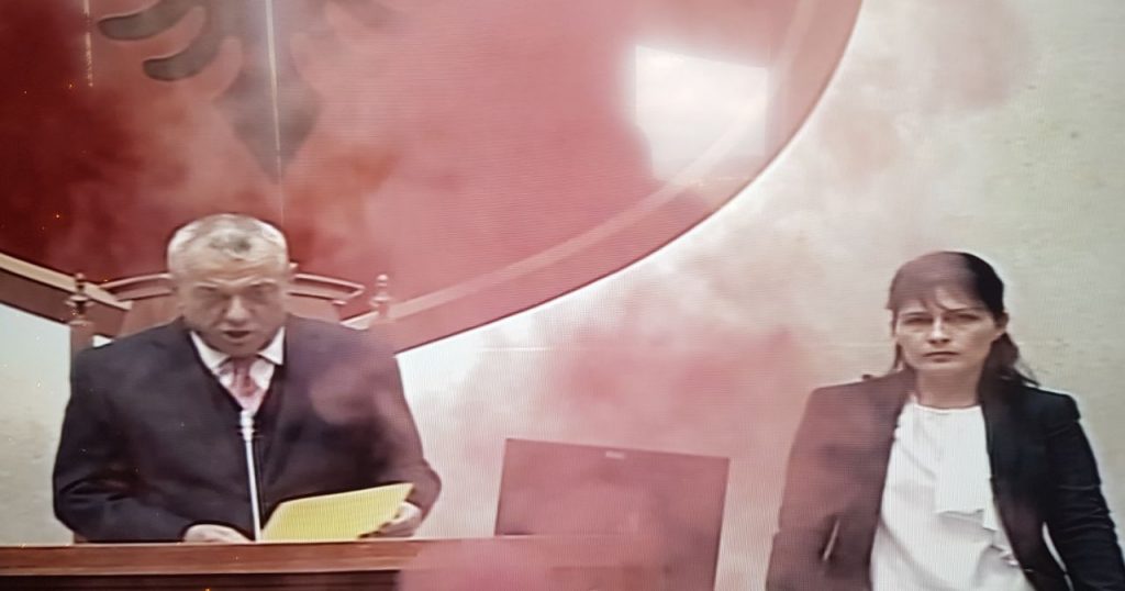 Ylli Manjani ironizon betimin e Kryeprokurores së re: Mbi nderin e kujt u betua…