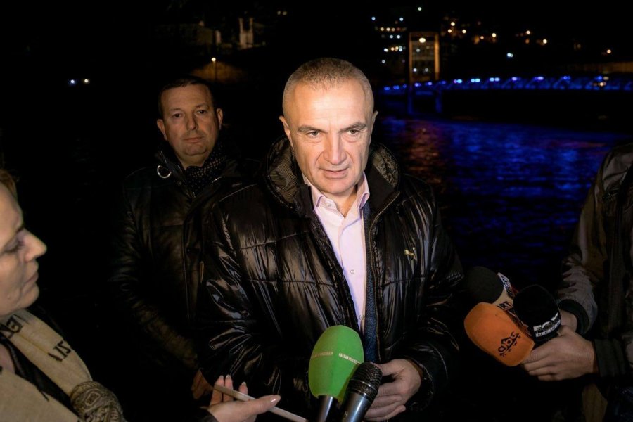 FOTO GALERI/ Presidenti Meta në Berat: Duhet kujdes i madh, dimri po bëhet i vështirë dhe i paparashikueshëm