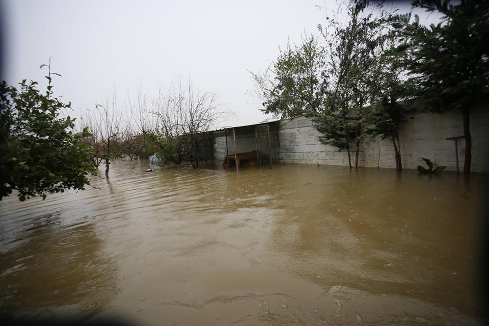 BILANCI PËRMBYTJEVE & FOTO GALERI/ Qeveria braktis Kamzën, ja sa familje janë përmbytur