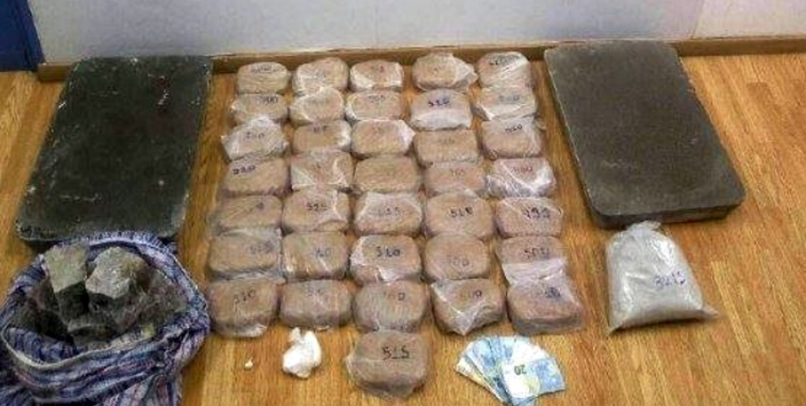 Greqi, arrestohen dy shqiptarë me 18 kg heroinë në banesë