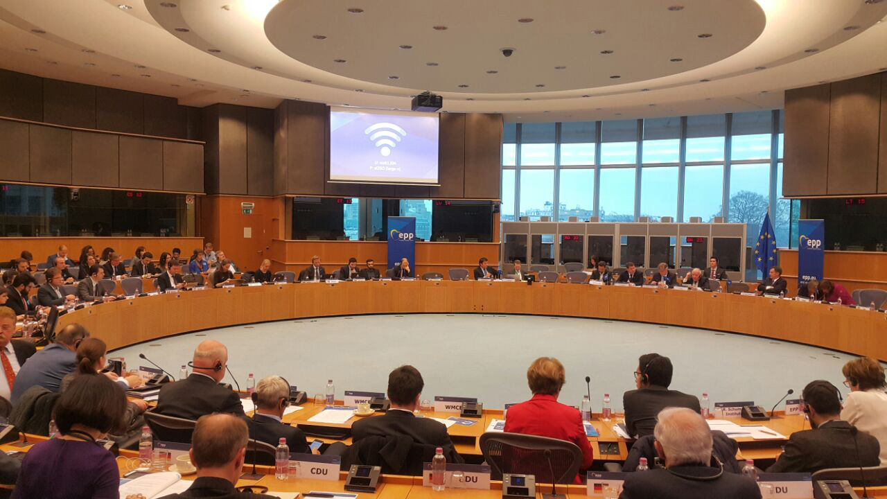 FOTO GALERI/ Basha: Vendet e BE stepje për negociatat, mbrojtja e Tahirit dhe arratisja e 3 oficerëve ka lënë shije të hidhur