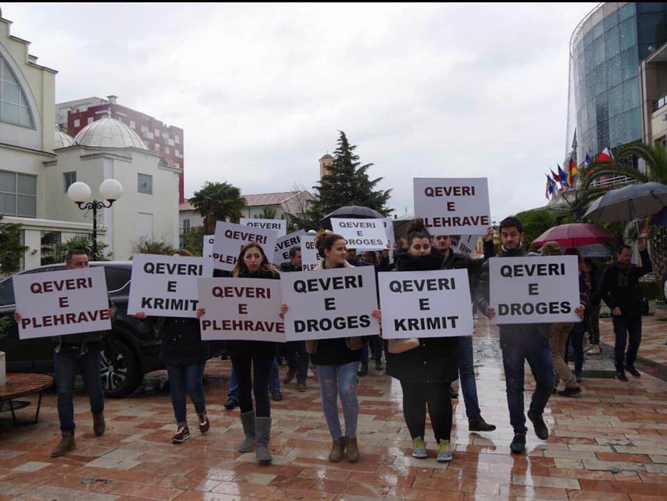 Policia dhunë ndaj protestuesve në Shkodër, Berisha paralajmëron Ramën…