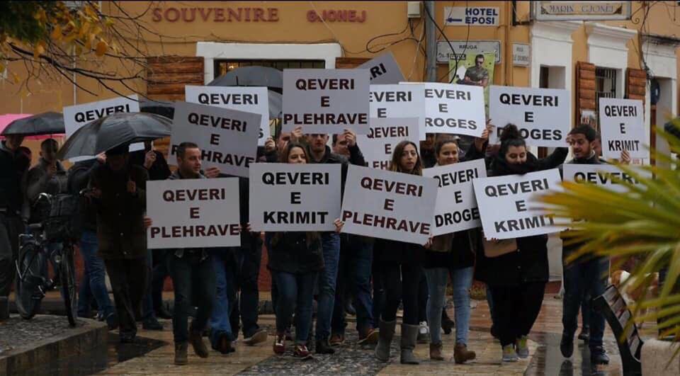 Policia dhunë ndaj protestuesve në Shkodër, Berisha paralajmëron Ramën…