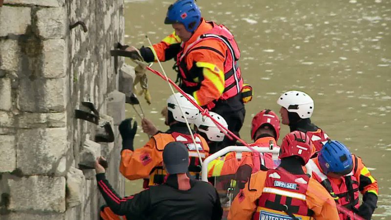 VIDEO/ Skuadra që shpëton jetë, 11 djemtë e Shkodrës që sfiduan përmbytjet