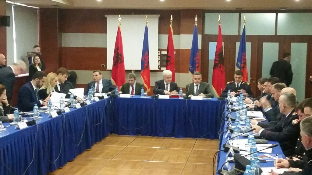 Xhafaj mbledh në Elbasan 12 drejtorët e policisë së qarqeve për të raportuar para Klosit e Gjiknurit