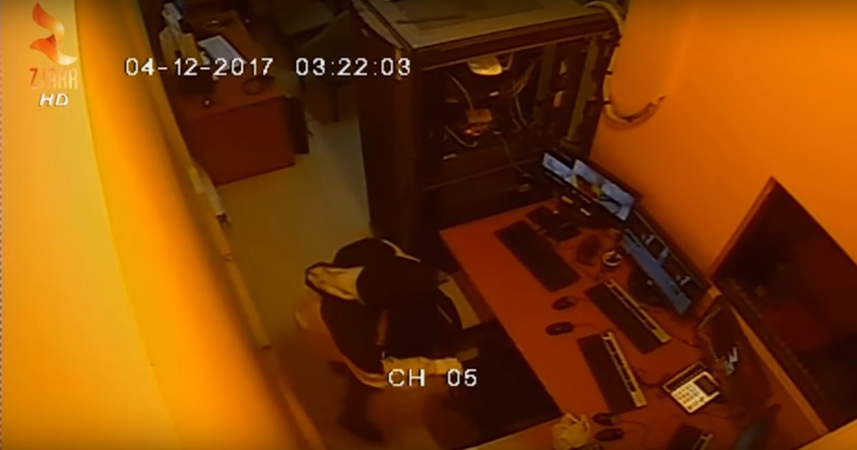 VIDEO/ Grabitet “Zjarr TV”, ja hajdutët e filmuar nga kamerat e sigurisë