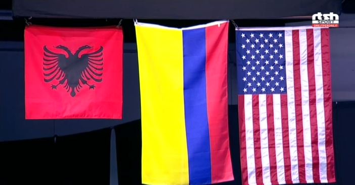 FOTO GALERI/ E bujshme, Romela Begaj nderon Shqipërinë pas 45 vitesh, shpallet kampione bote