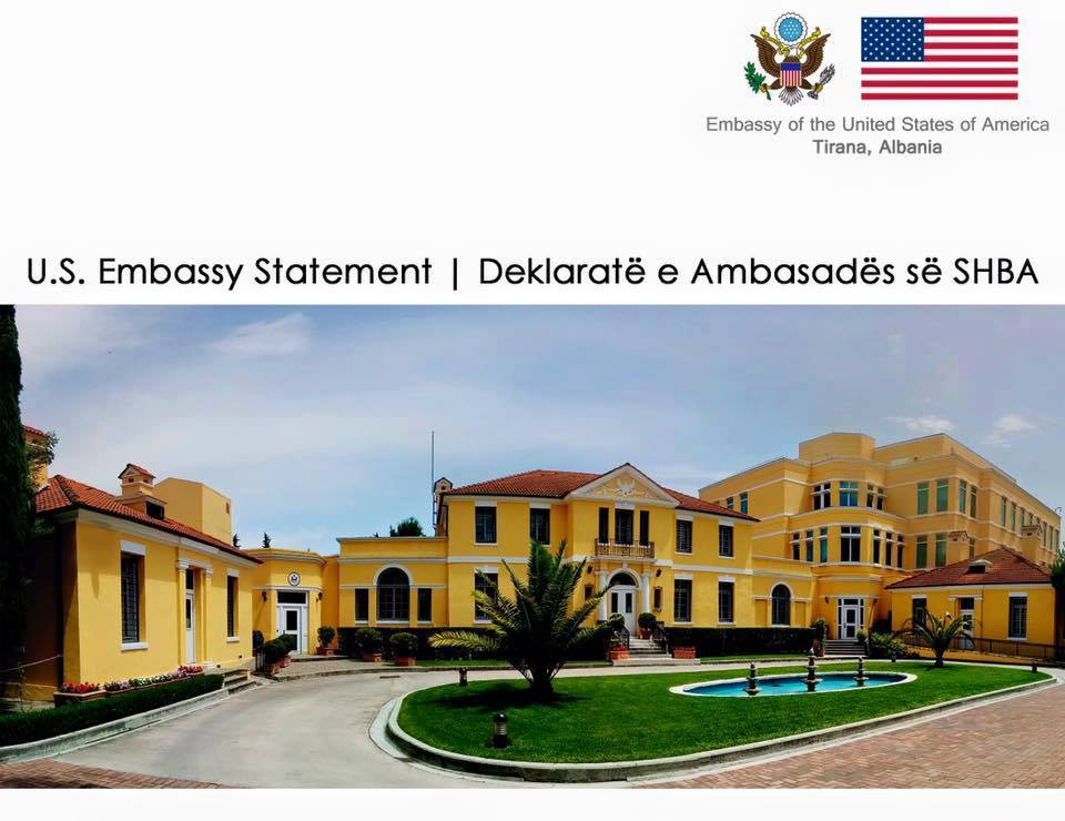 Ambasada amerikane: Qytetarët shqiptarë presin me padurim për drejtësi