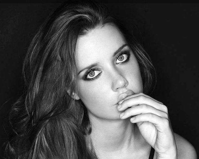 FOTO GALERI/ Ajo fiton 9 mijë paund në natë…, ja se si