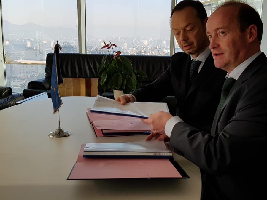 FOTO/ BE dhe Shqipëria nënshkruajnë marrëveshje për menaxhimin e ujit